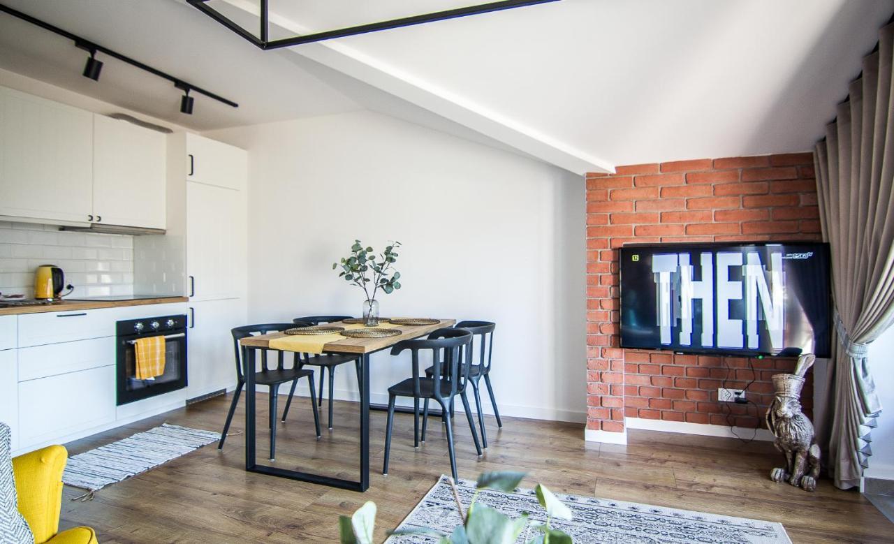 Apartamenty W37 Nowy Targ Bagian luar foto